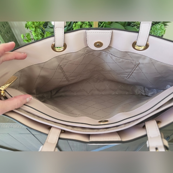 Michael Kors LG Commuter Tote/Laptop Bag Powder Blush Pink Leather+New MK Charm - Picture 10 of 16